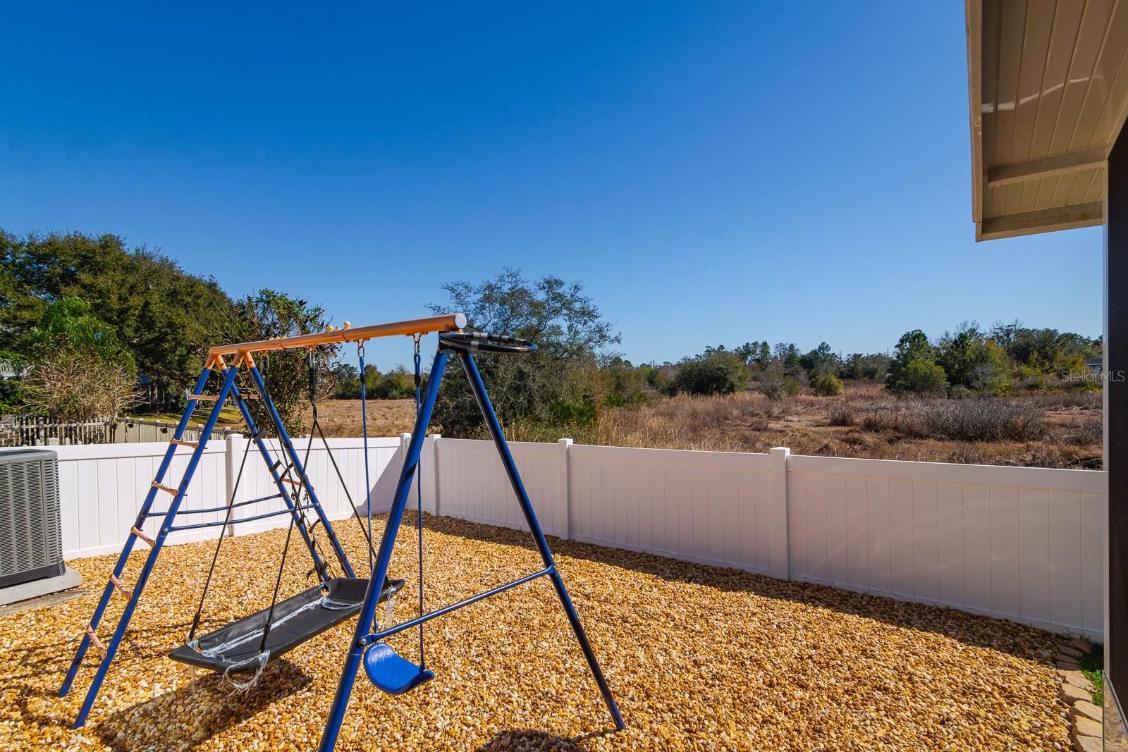 Image 36 of 50 For 7932 Harbor Bridge Boulevard