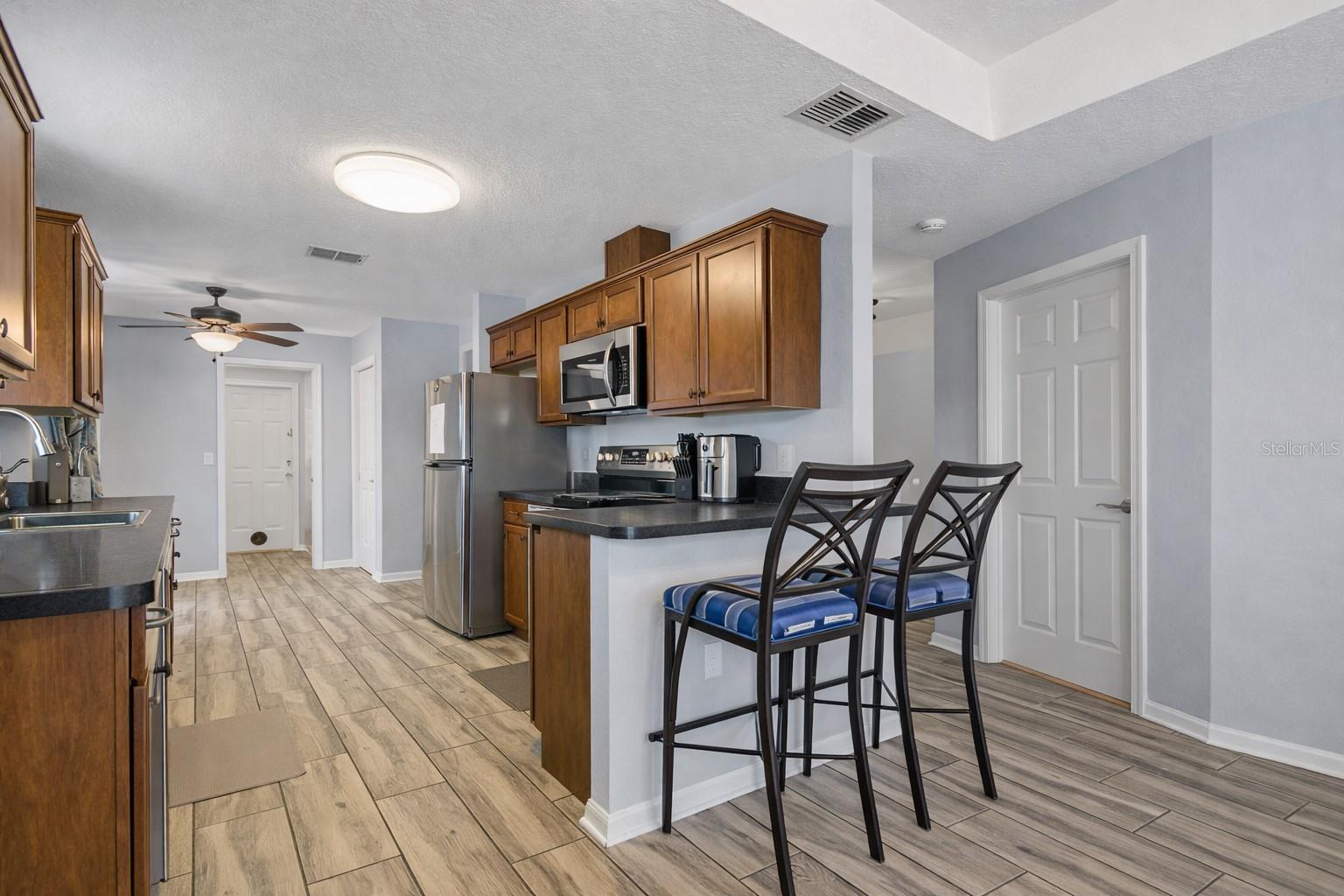 Image 8 of 50 For 7932 Harbor Bridge Boulevard