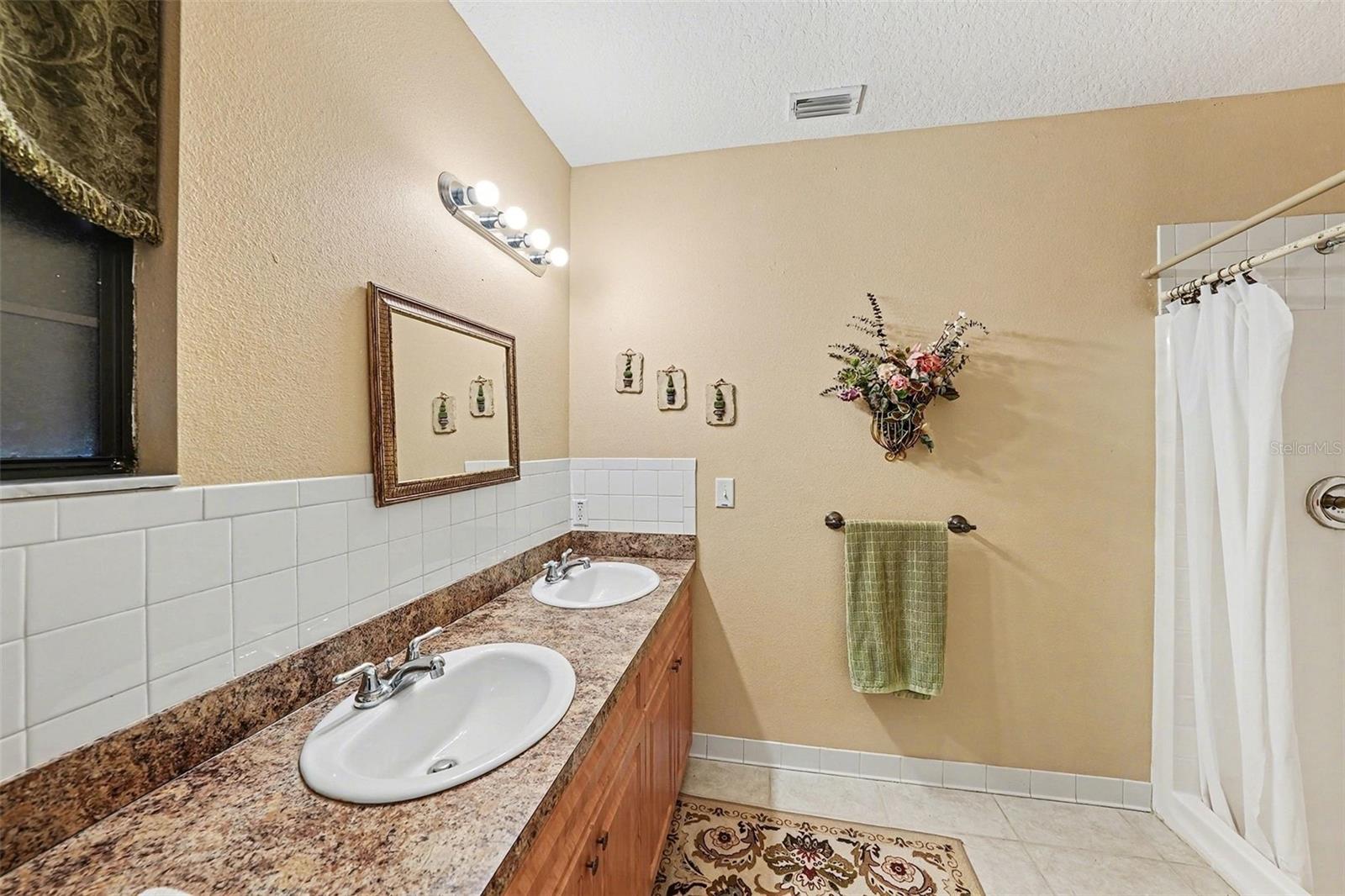 Image 15 of 30 For 17511 Eagle Lane