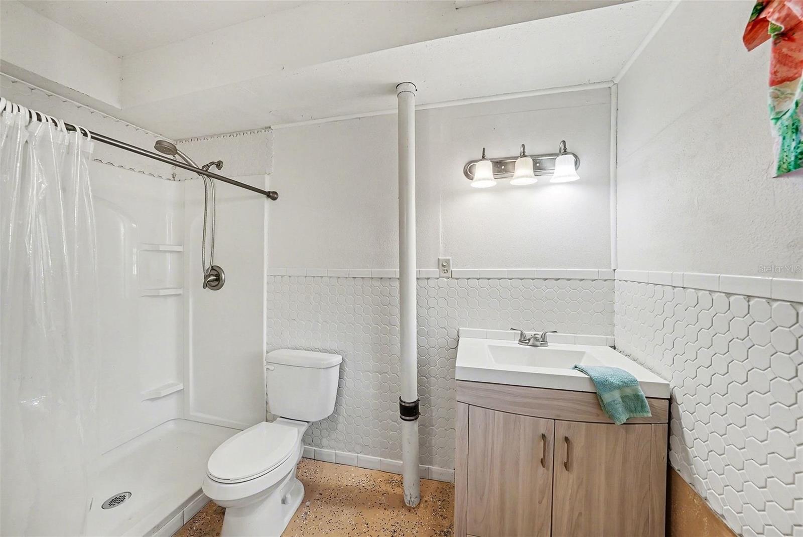 Image 21 of 30 For 17511 Eagle Lane