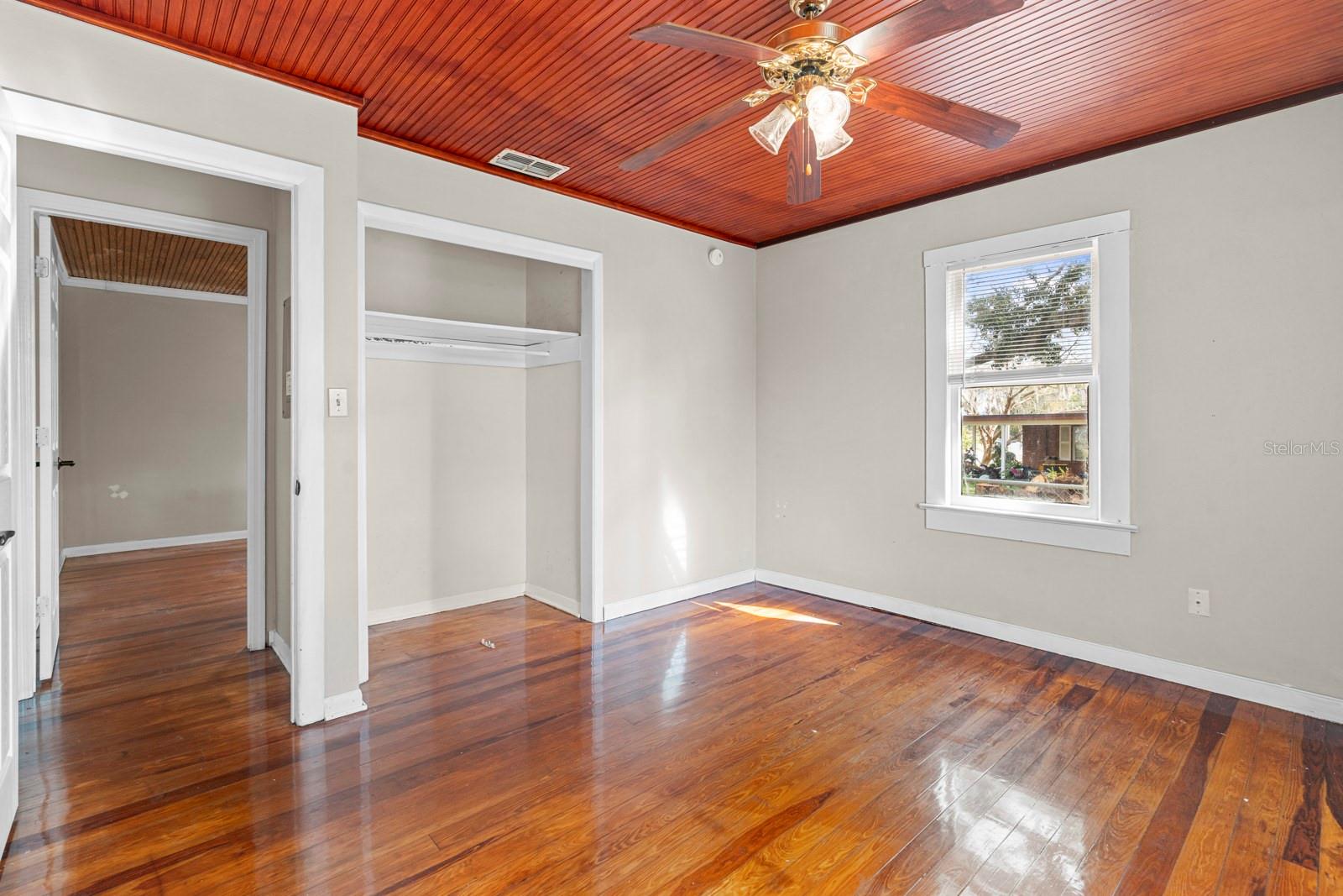 Image 14 of 38 For 111 Garland Avenue