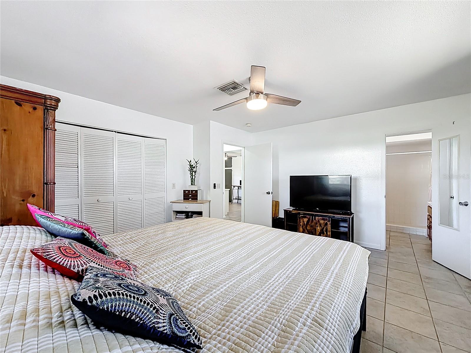 Image 14 of 33 For 1444 Orange Street