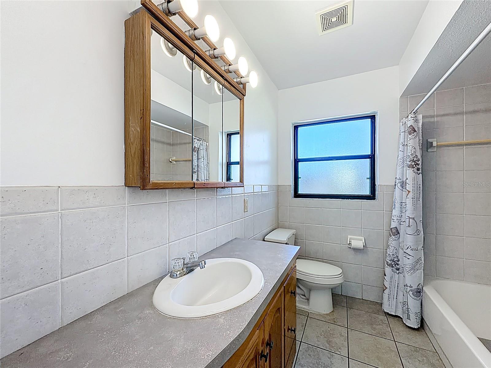 Image 22 of 33 For 1444 Orange Street