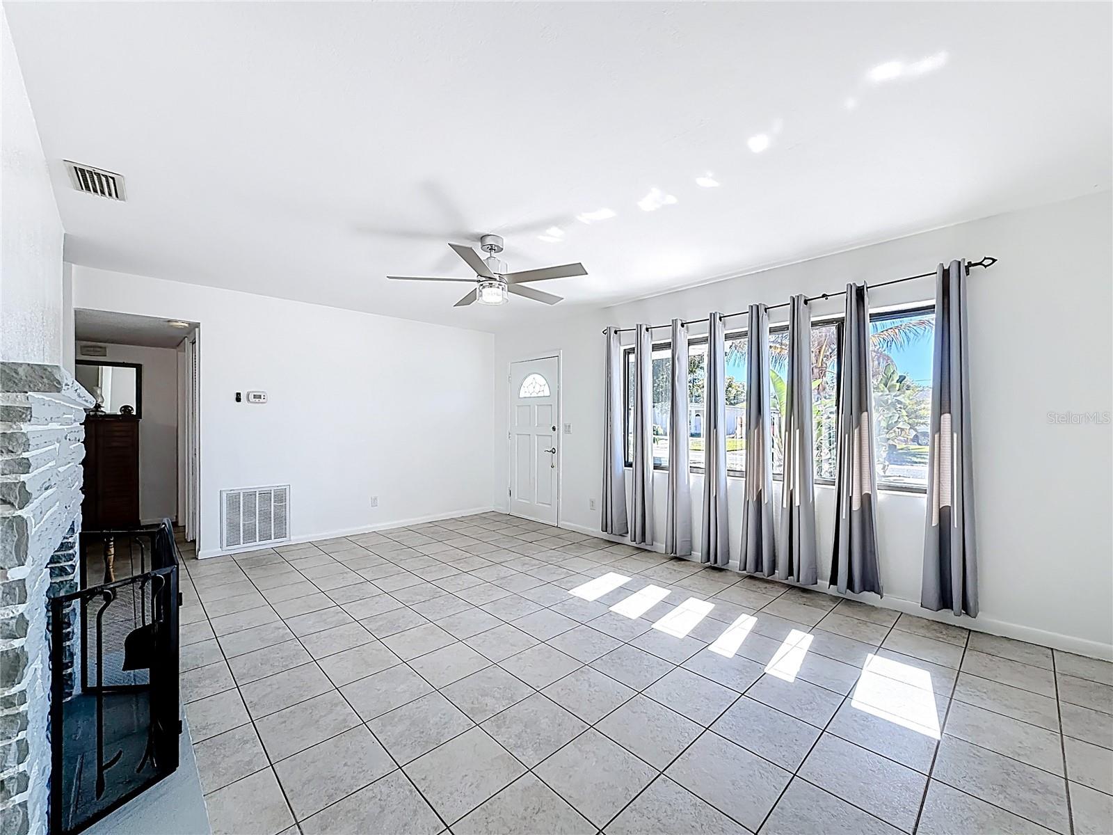 Image 5 of 33 For 1444 Orange Street