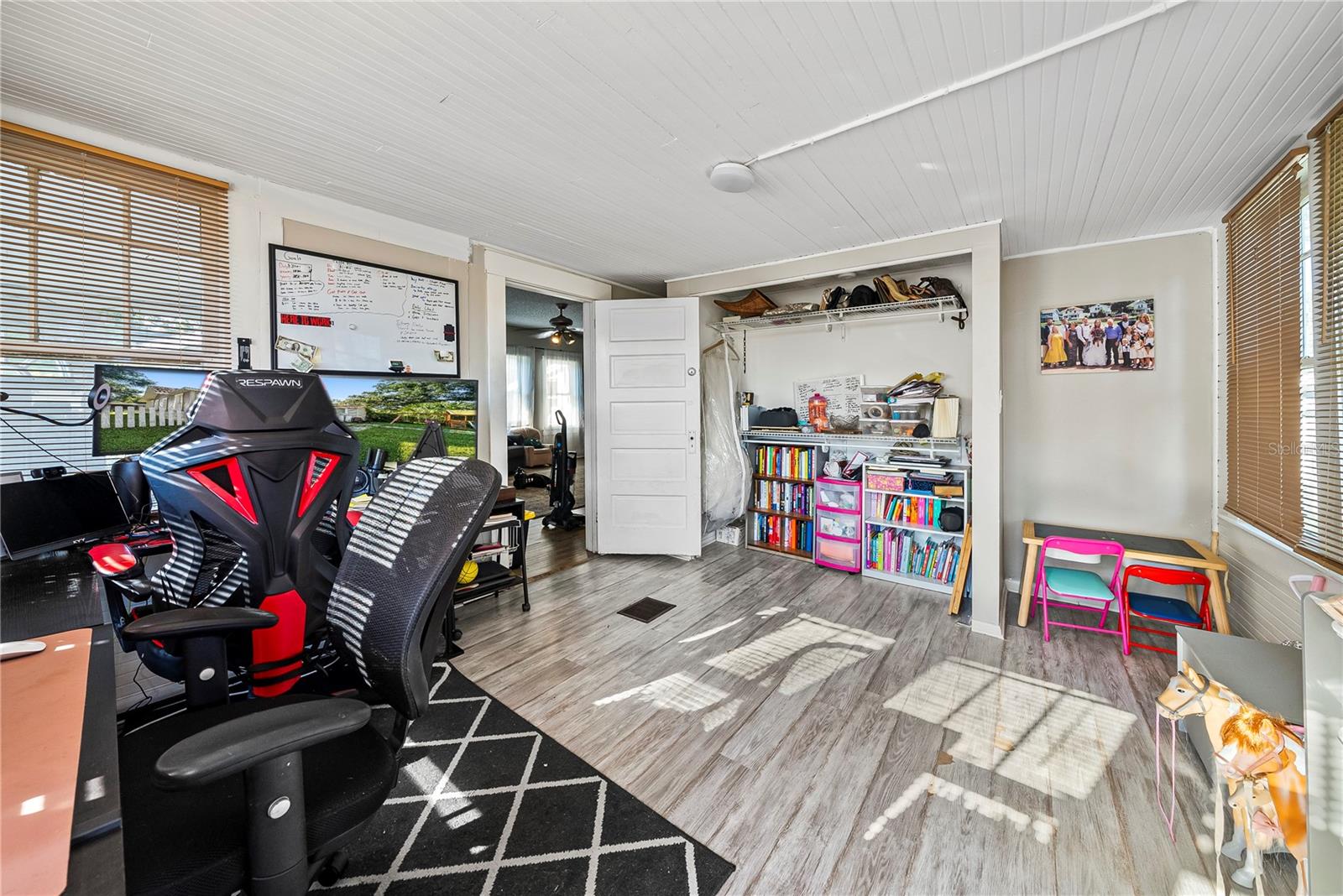 Image 6 of 27 For 7184 60th Street N