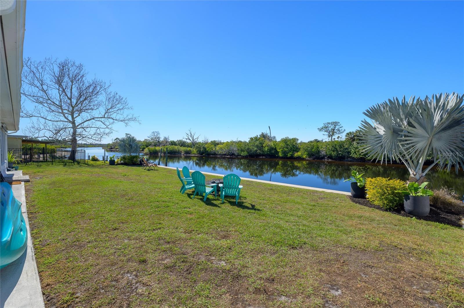 Image 29 of 39 For 1053 Grand Boulevard