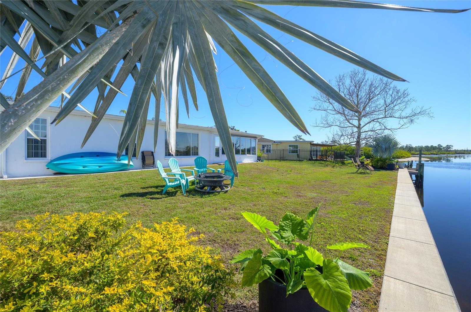 Image 30 of 39 For 1053 Grand Boulevard