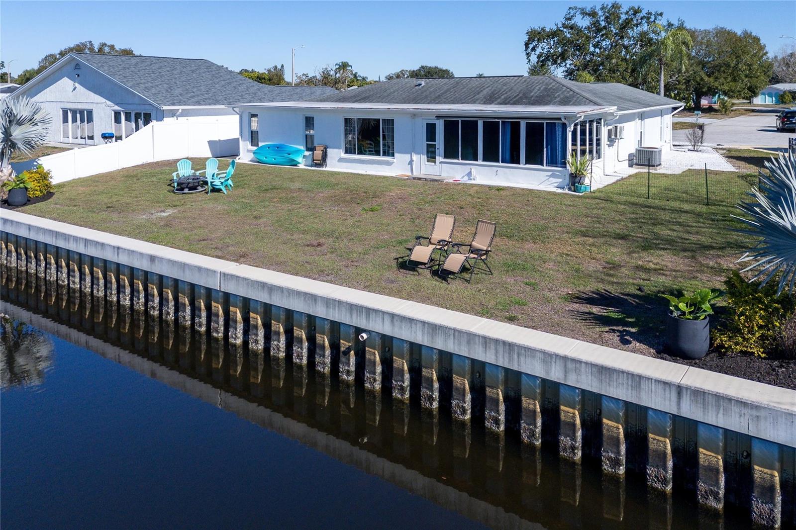 Image 33 of 39 For 1053 Grand Boulevard