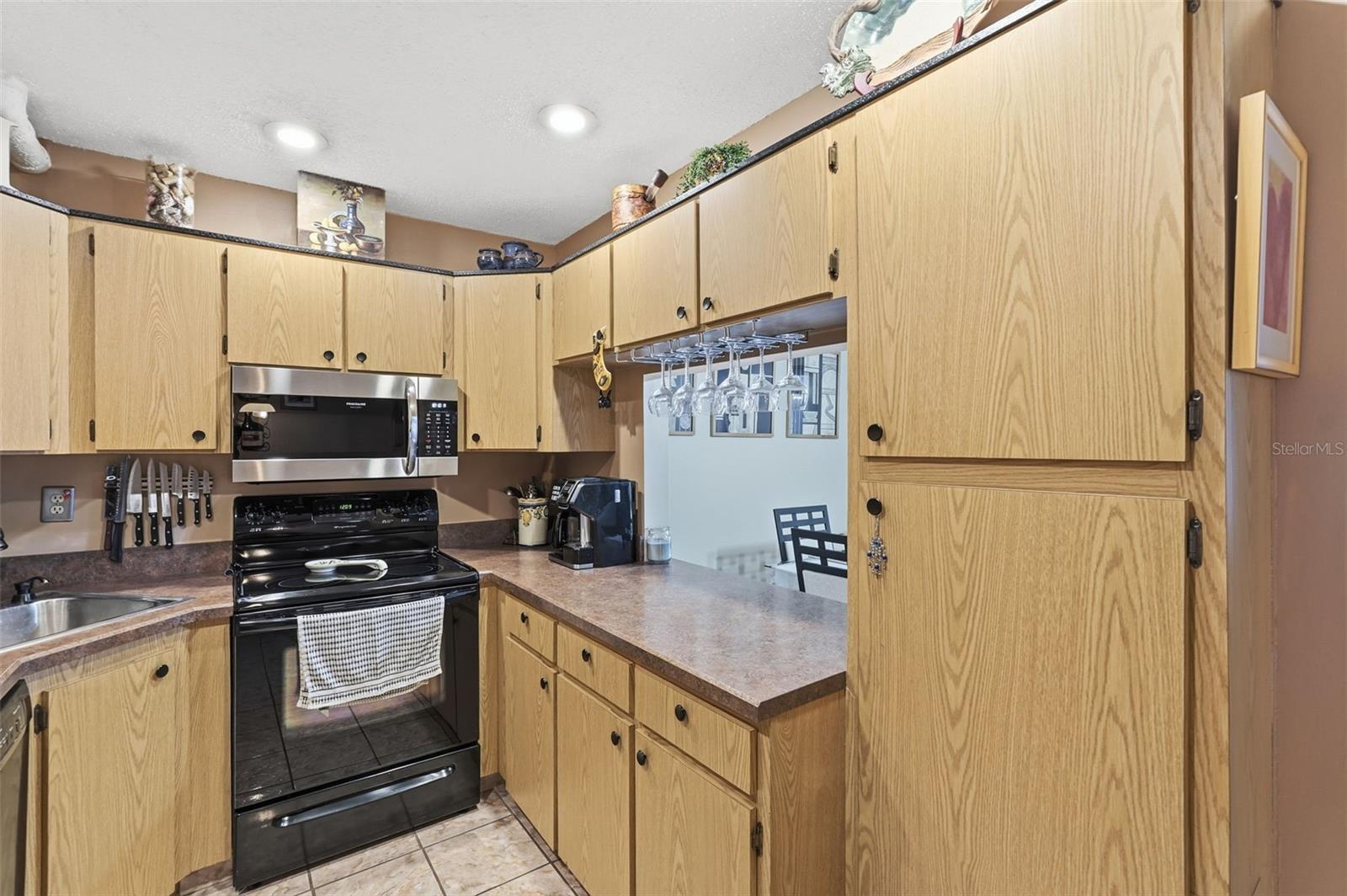 Image 10 of 33 For 1345 Pine Ridge Circle E A2