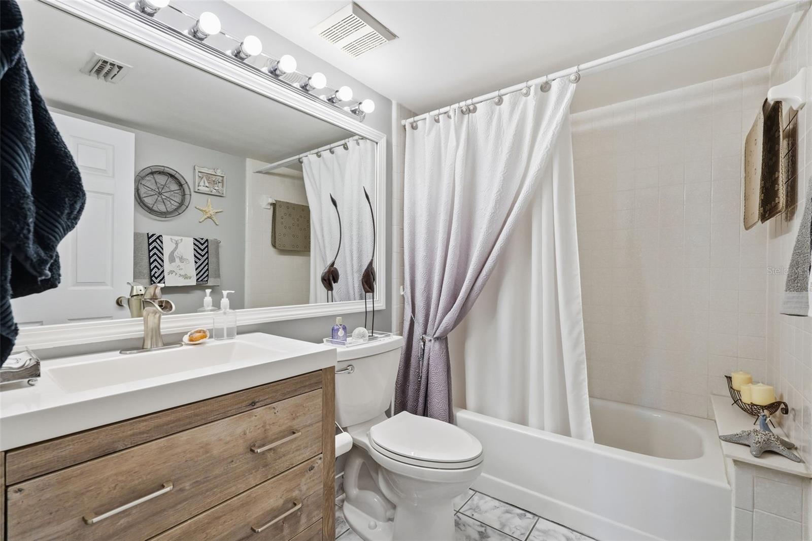 Image 20 of 33 For 1345 Pine Ridge Circle E A2