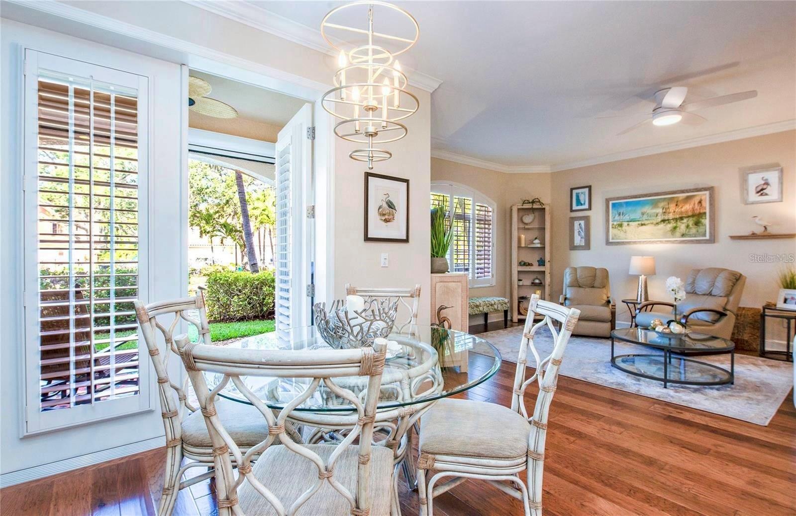 Image 14 of 58 For 6303 Vista Verde Drive E