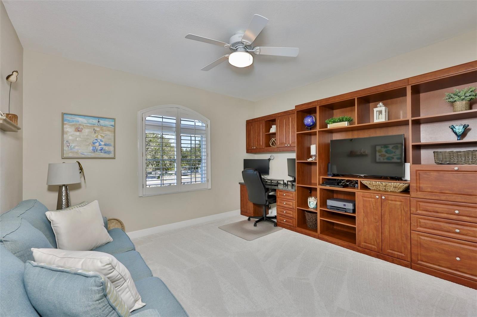 Image 31 of 58 For 6303 Vista Verde Drive E