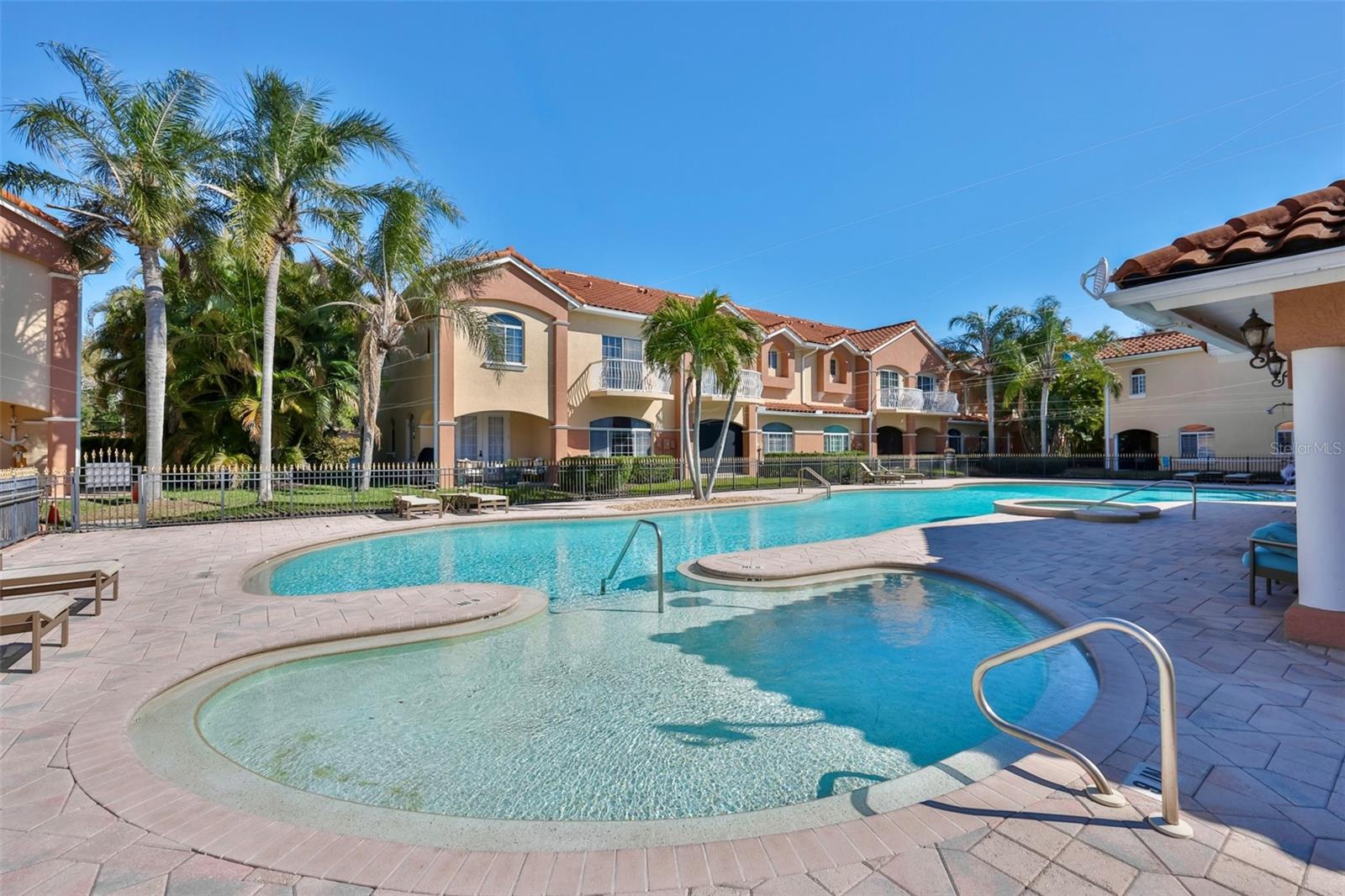 Image 45 of 58 For 6303 Vista Verde Drive E