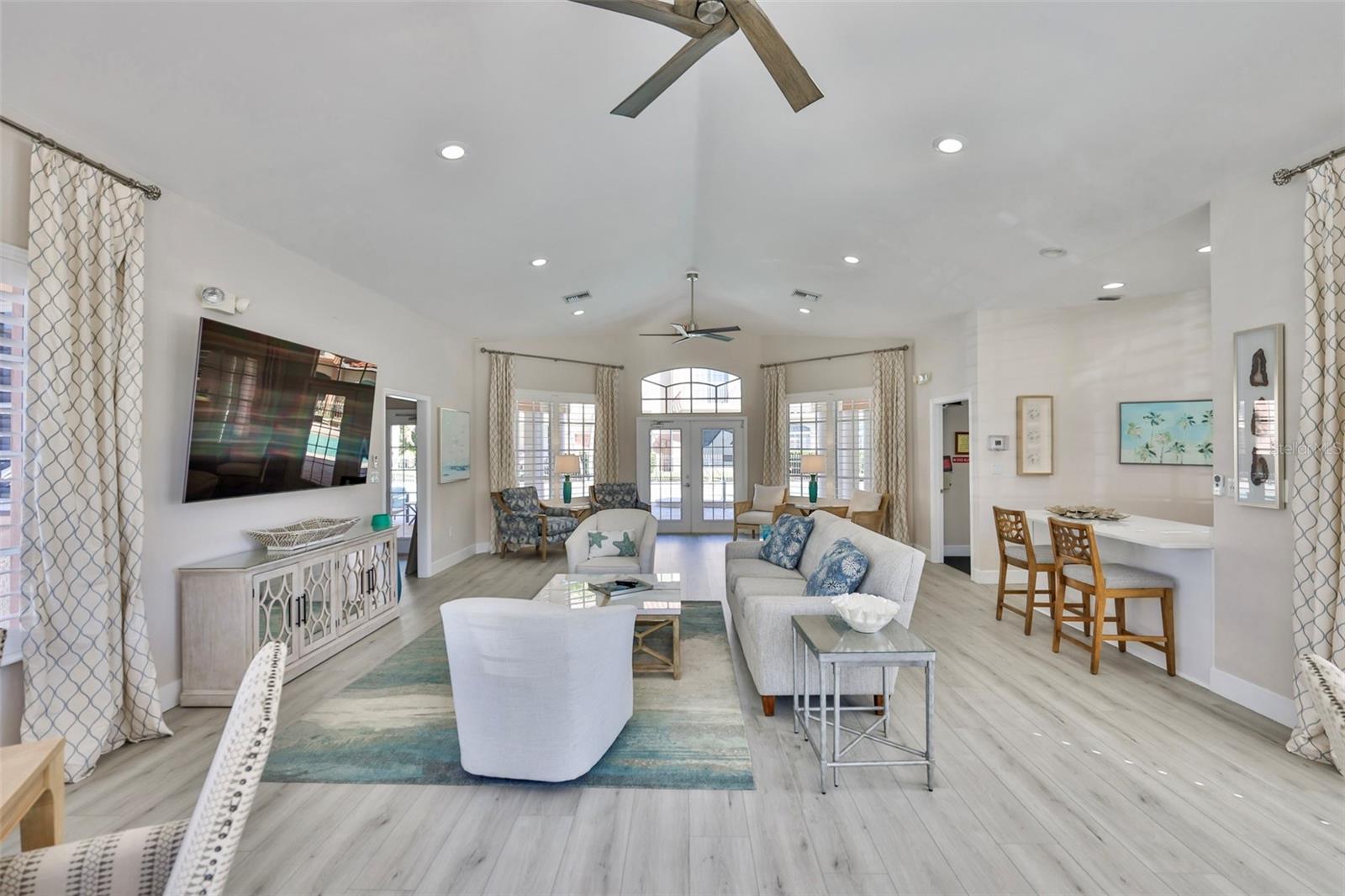 Image 49 of 58 For 6303 Vista Verde Drive E