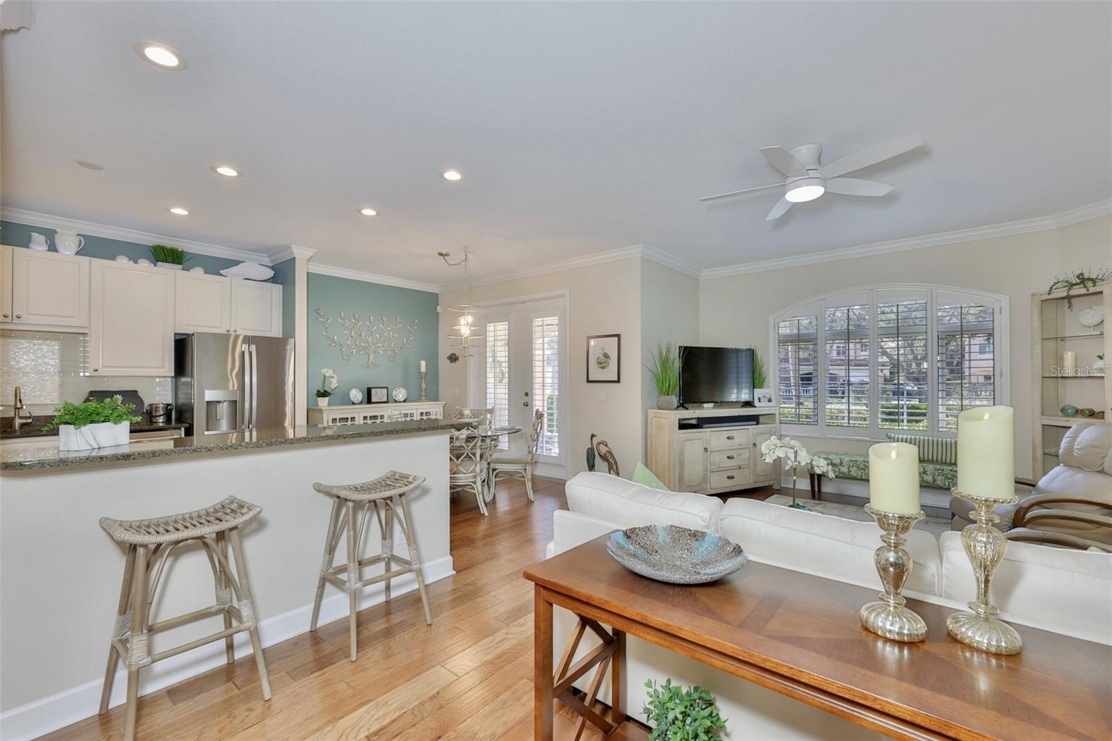 Image 7 of 58 For 6303 Vista Verde Drive E