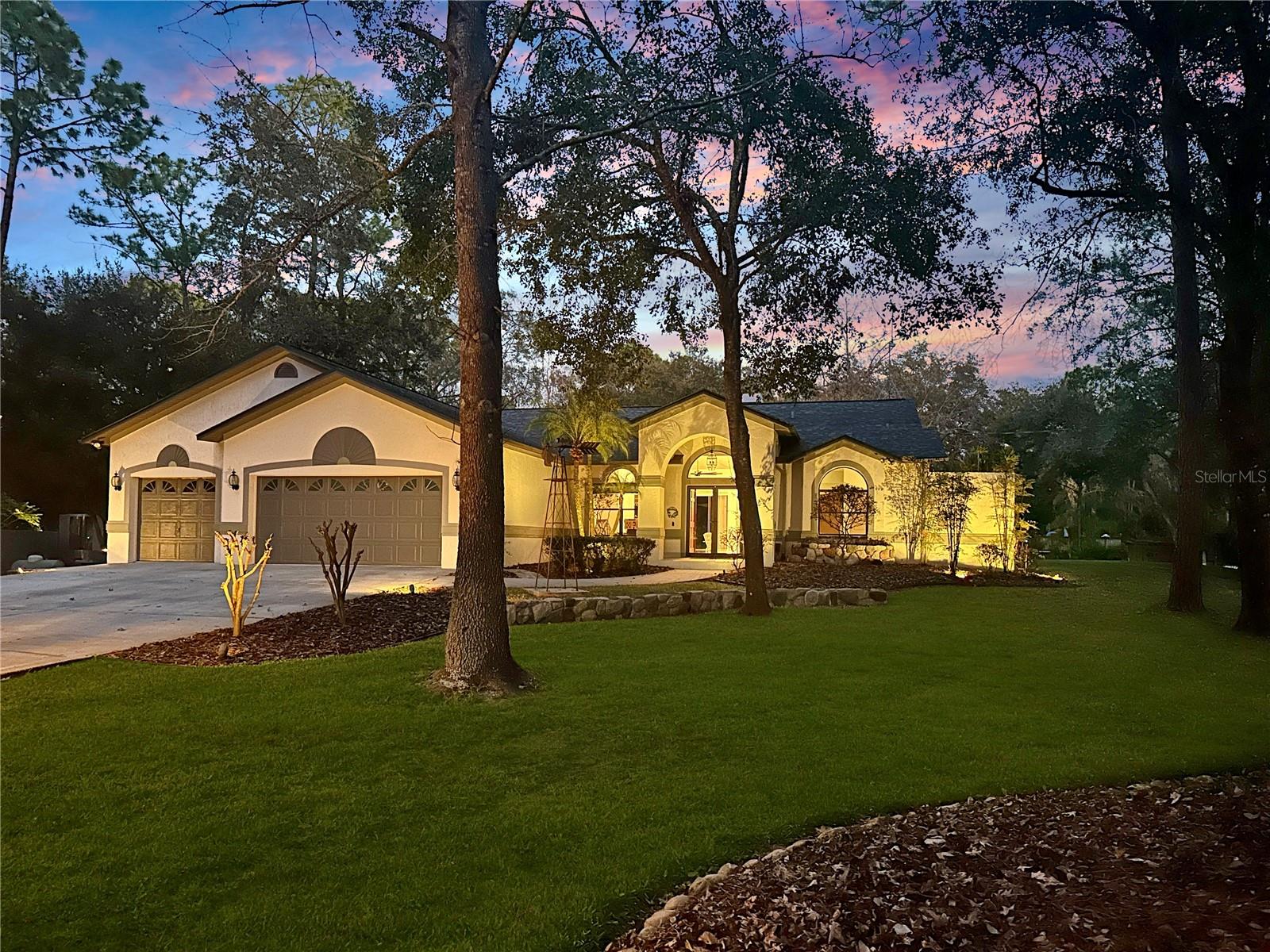 Details for 8518 Quail Hollow Boulevard, WESLEY CHAPEL, FL 33544