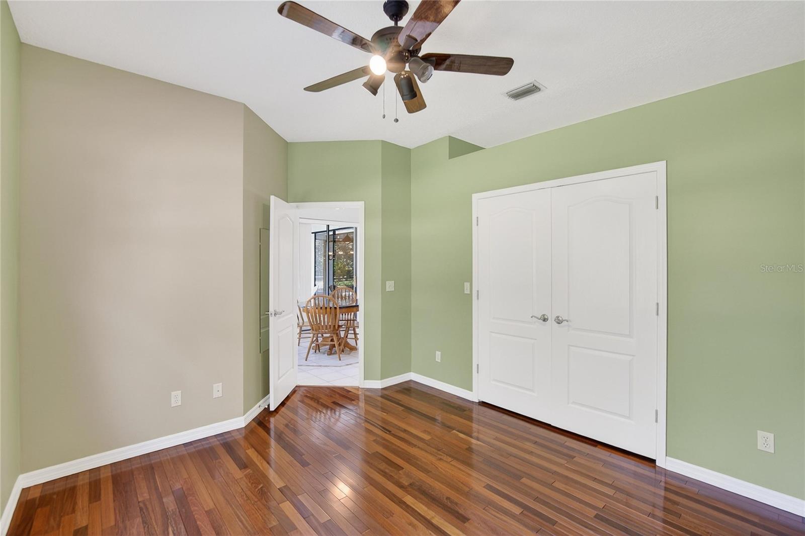 Image 32 of 77 For 8518 Quail Hollow Boulevard