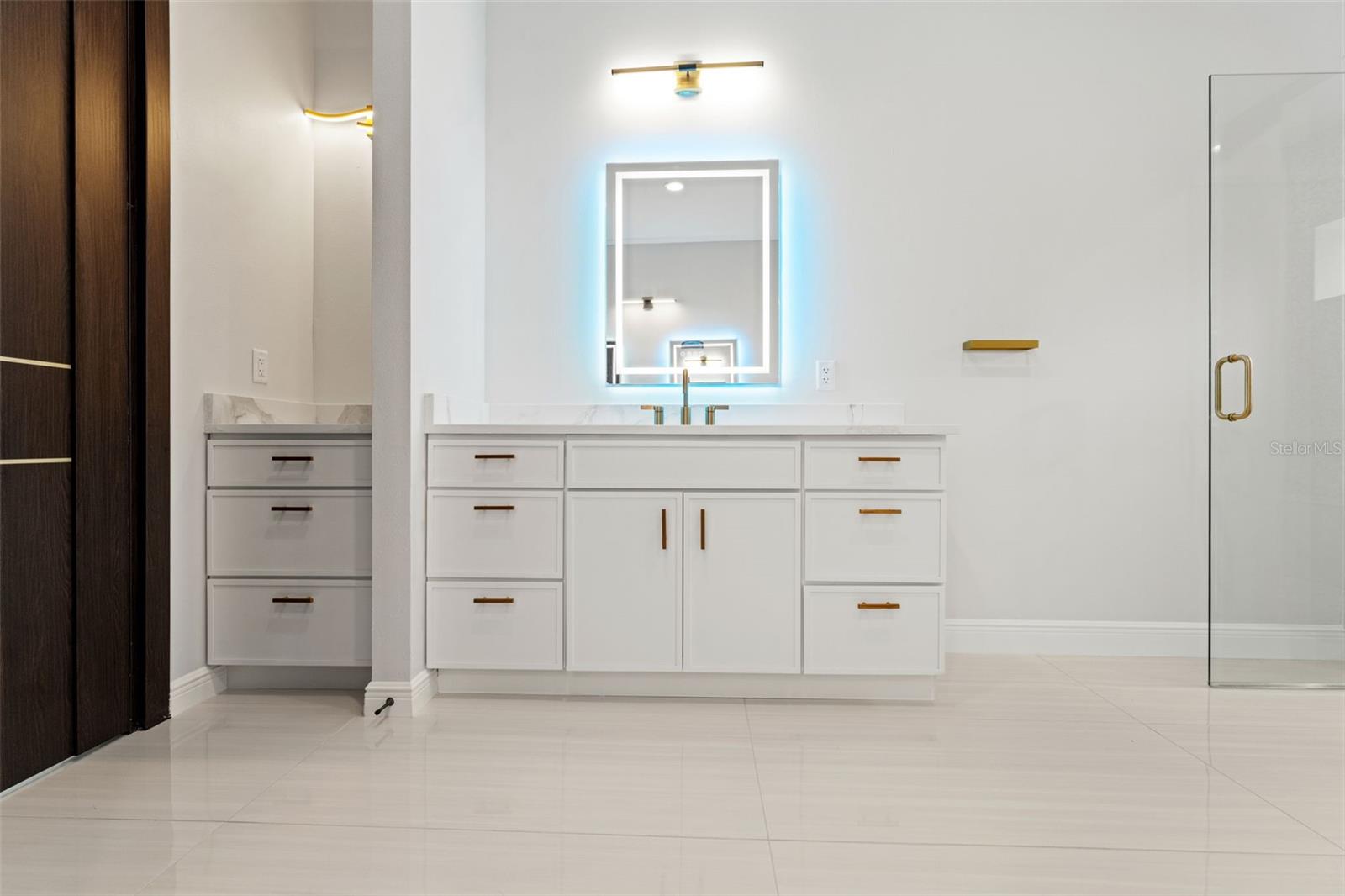 Image 43 of 93 For 10700 Pontofino Circle