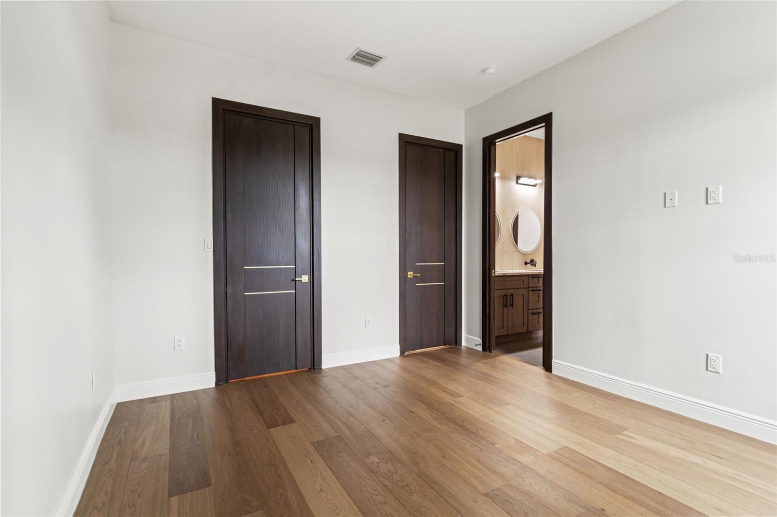 Image 58 of 93 For 10700 Pontofino Circle