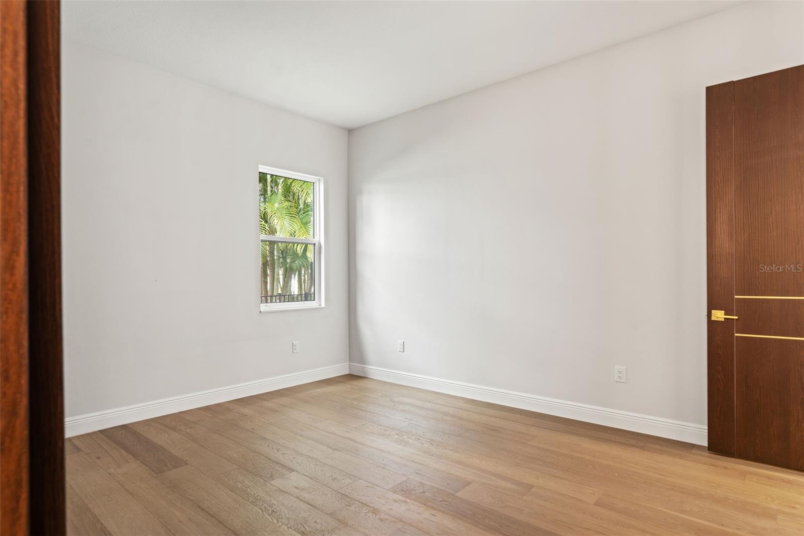 Image 66 of 93 For 10700 Pontofino Circle