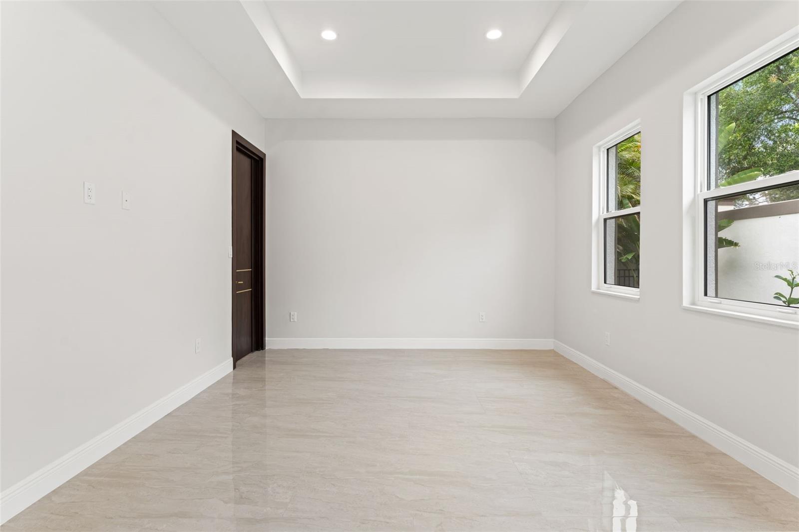 Image 72 of 93 For 10700 Pontofino Circle