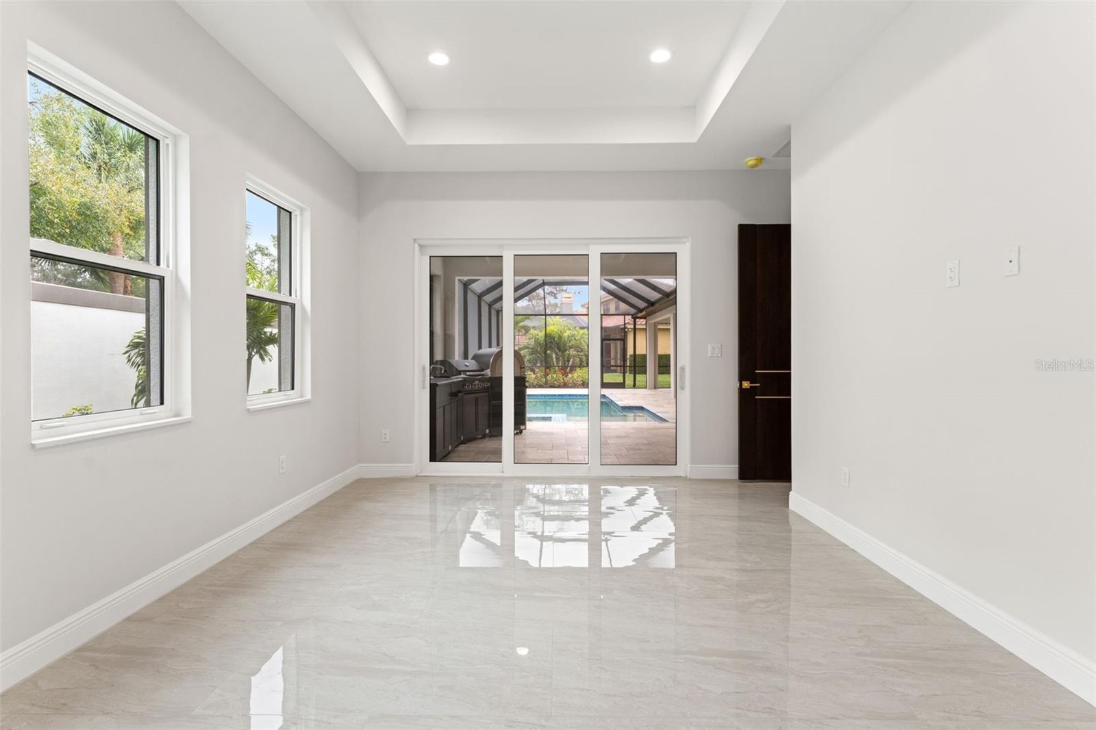 Image 73 of 93 For 10700 Pontofino Circle