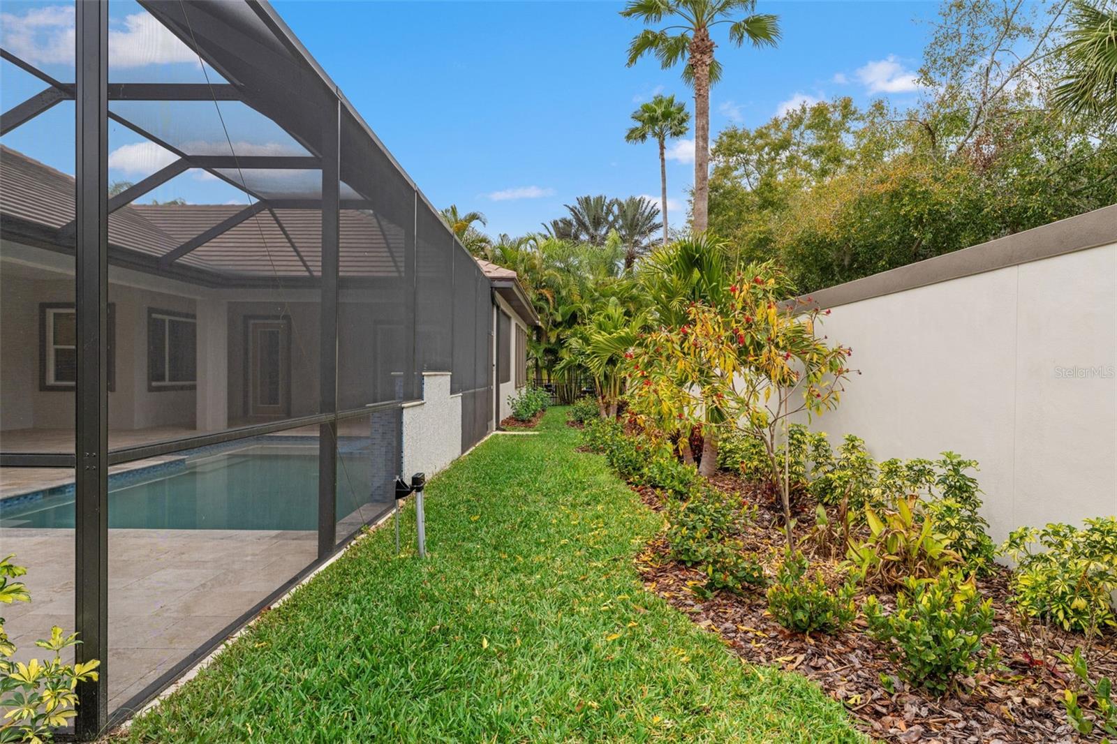 Image 85 of 93 For 10700 Pontofino Circle