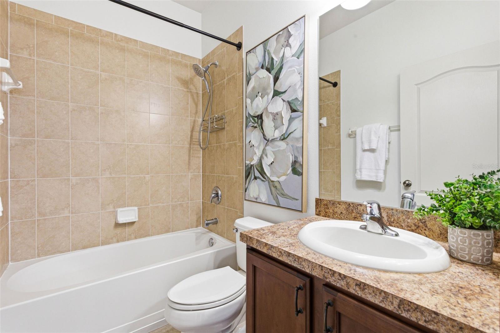 Image 14 of 97 For 7907 Hampton Lake Drive