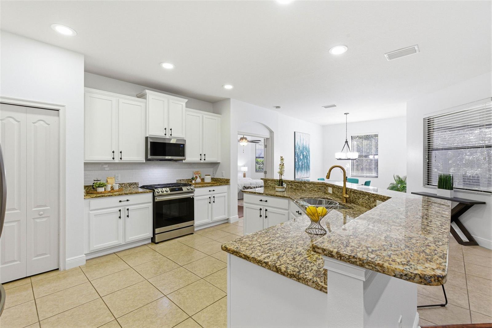 Image 24 of 97 For 7907 Hampton Lake Drive