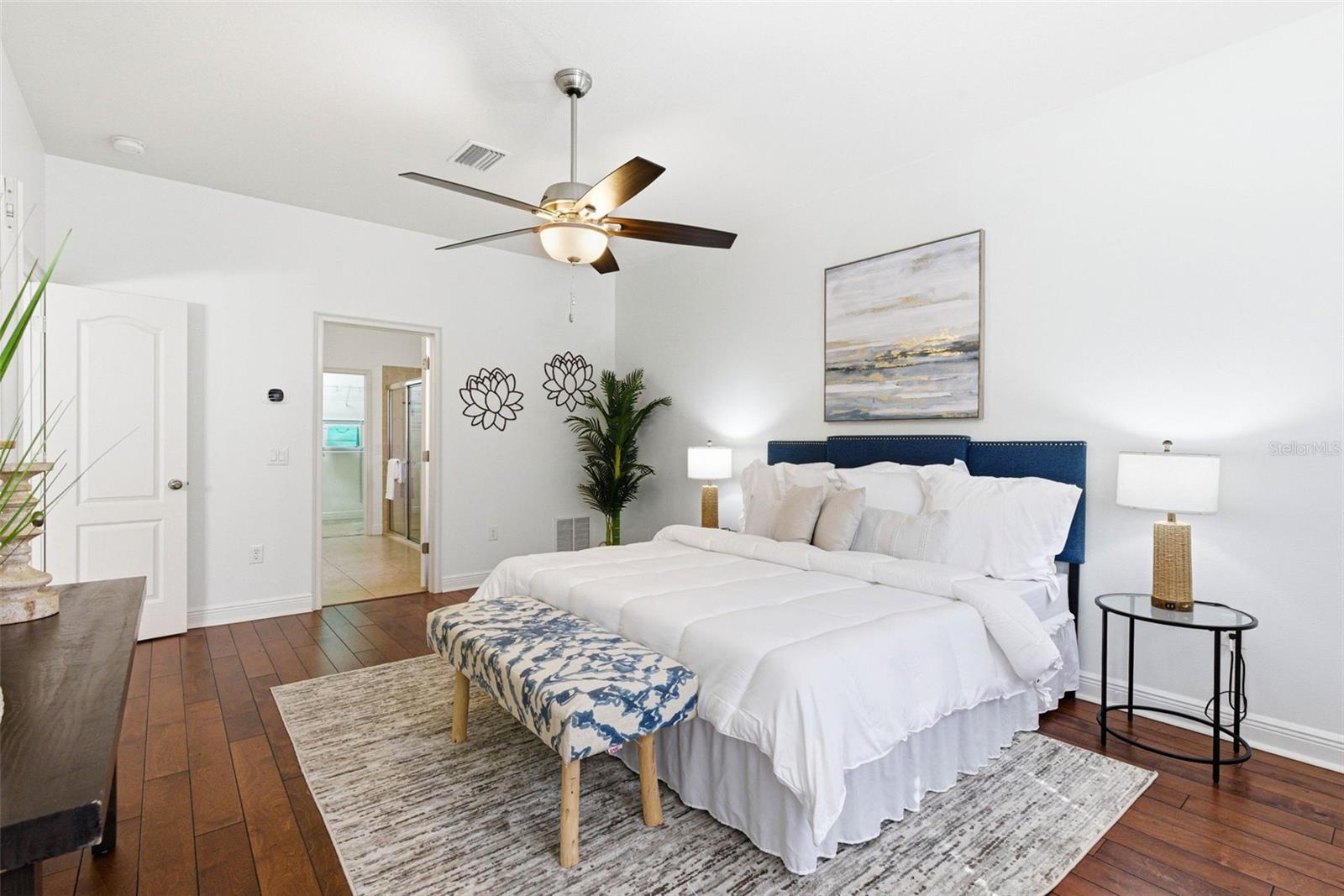 Image 33 of 97 For 7907 Hampton Lake Drive