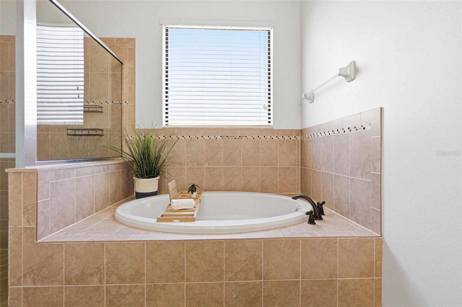 Image 36 of 97 For 7907 Hampton Lake Drive