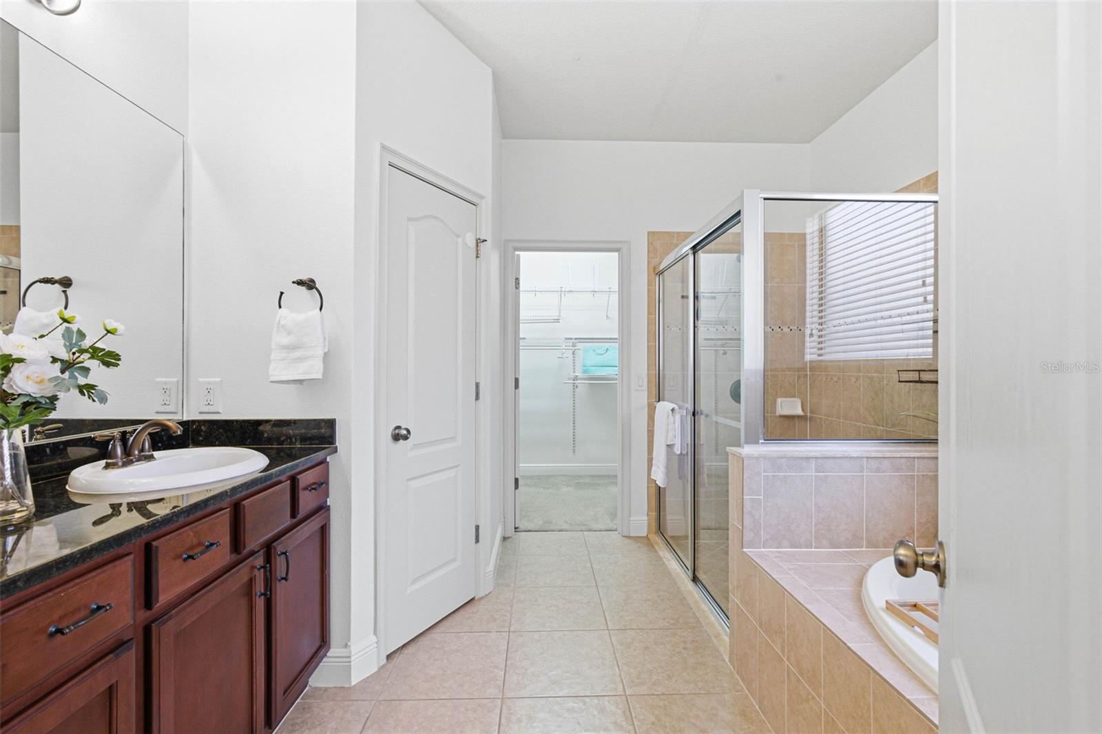 Image 38 of 97 For 7907 Hampton Lake Drive