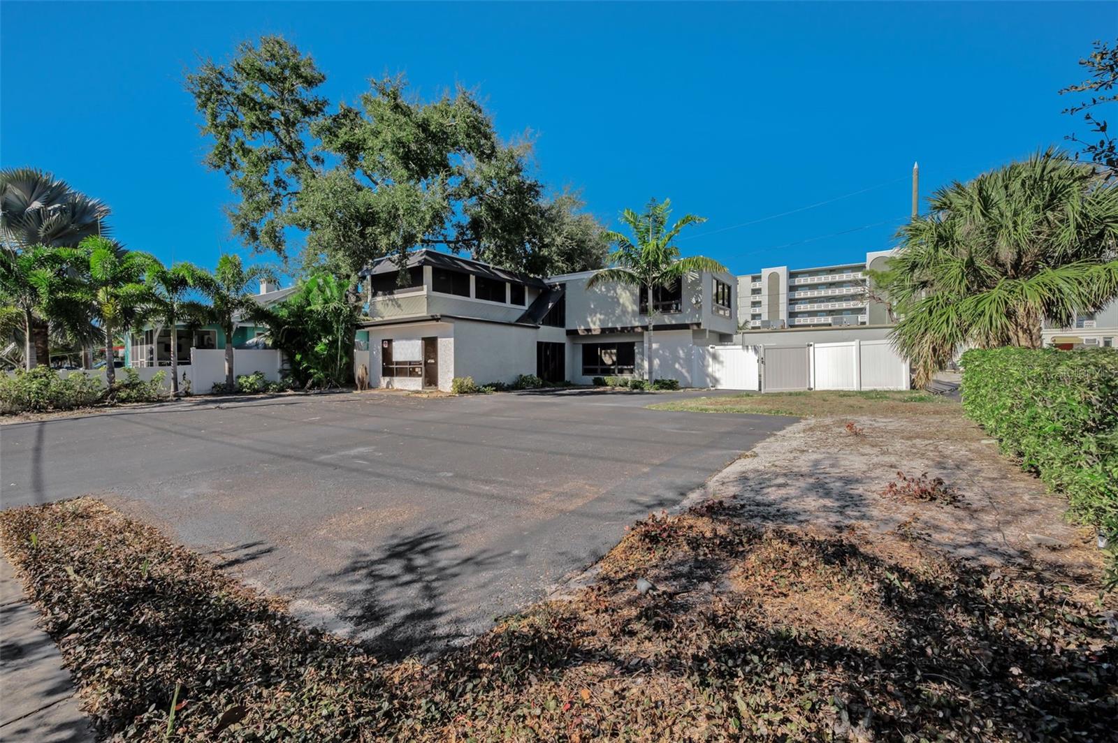 Image 6 of 40 For 7321 1st Avenue S