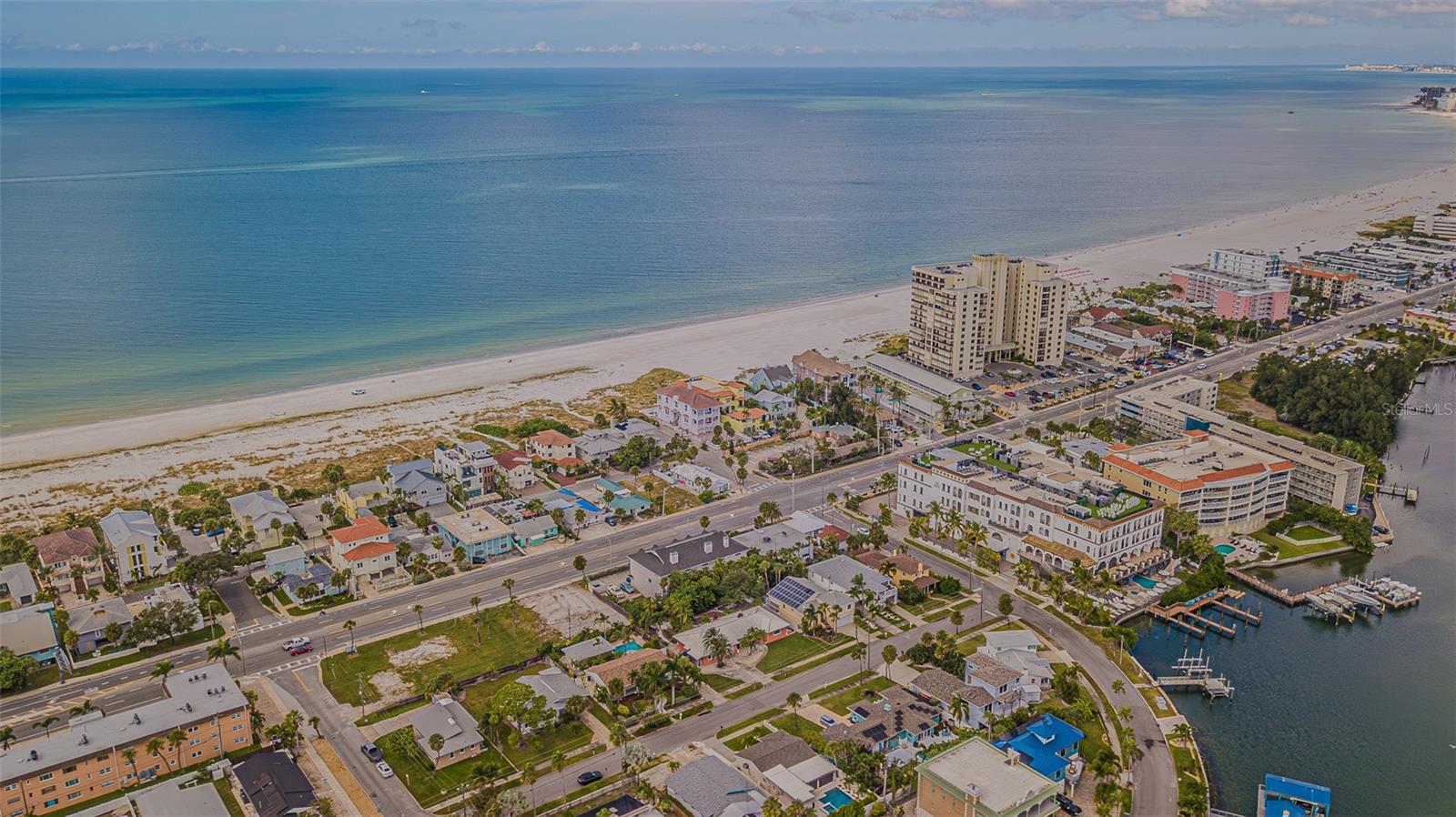 Image 12 of 25 For 3675 Gulf Boulevard 1