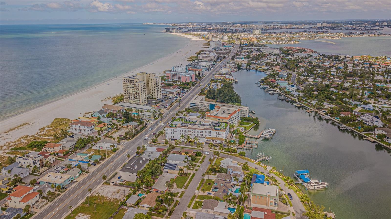 Image 14 of 25 For 3675 Gulf Boulevard 1