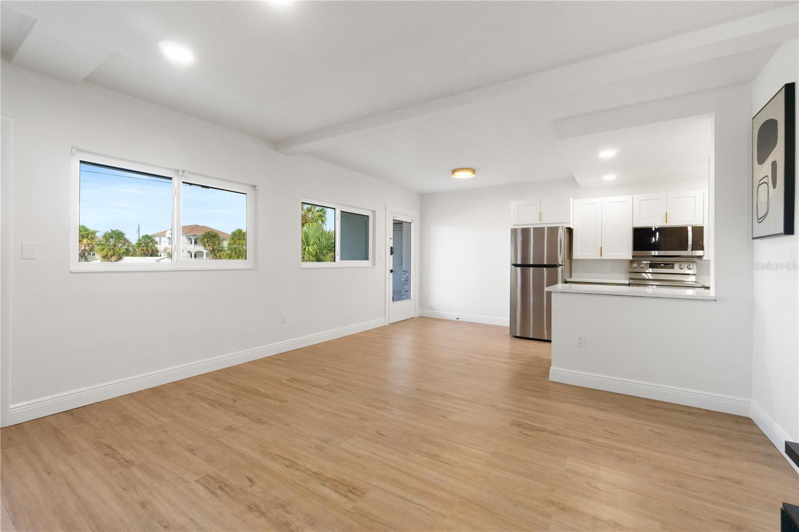 Image 24 of 25 For 3675 Gulf Boulevard 1