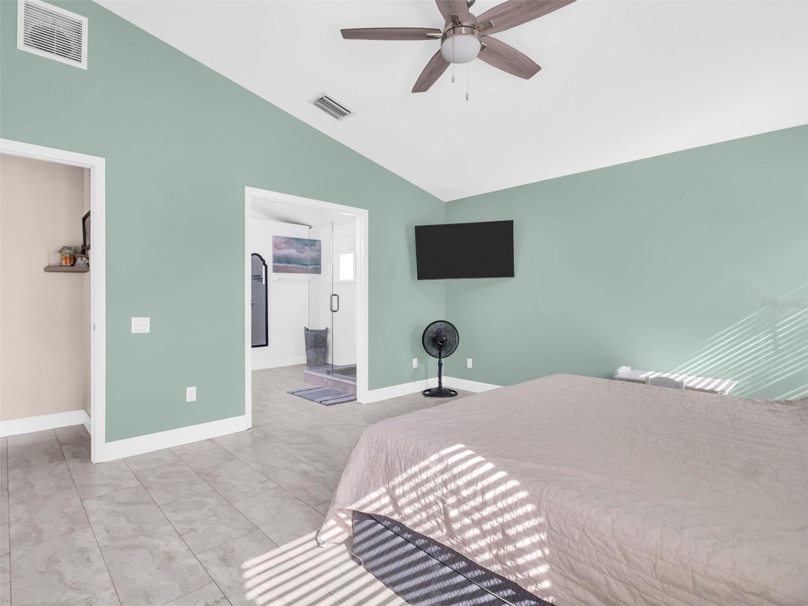 Image 17 of 59 For 1703 Blue Lake Court