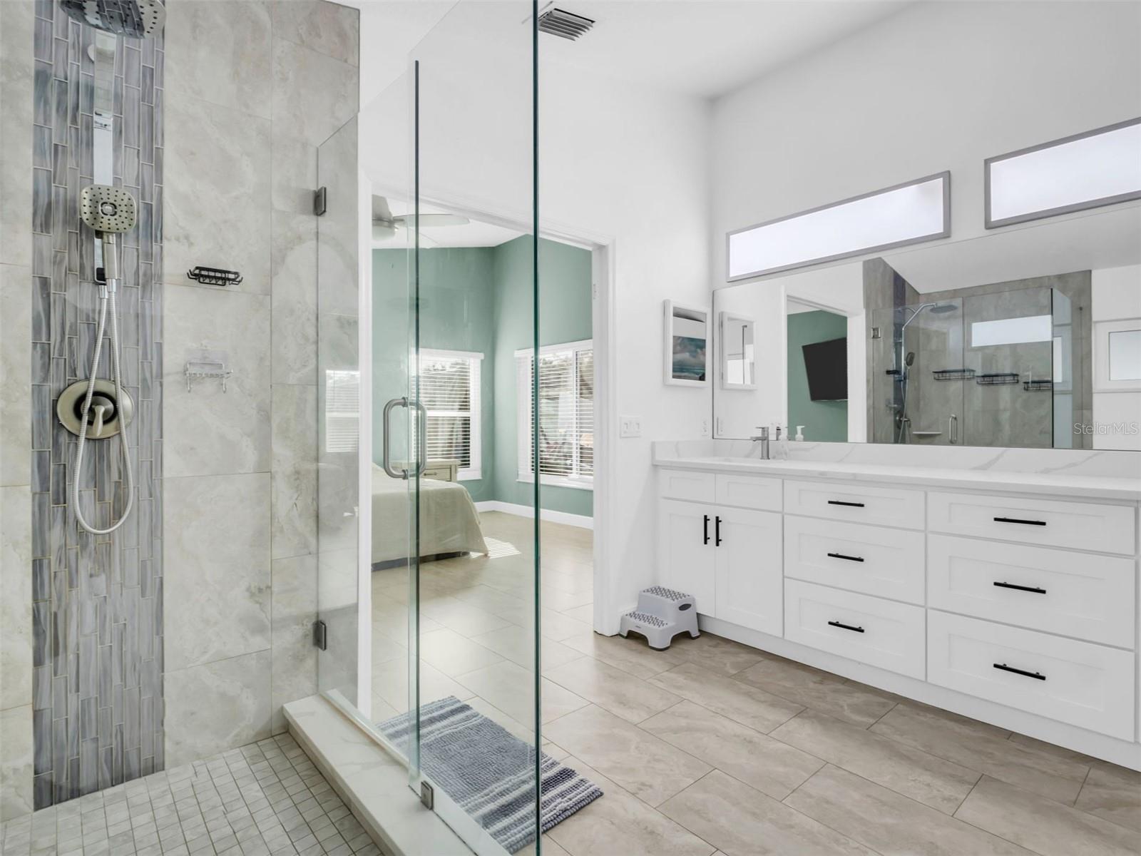 Image 21 of 59 For 1703 Blue Lake Court