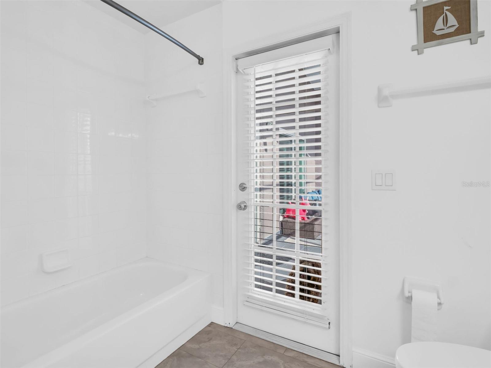 Image 30 of 59 For 1703 Blue Lake Court