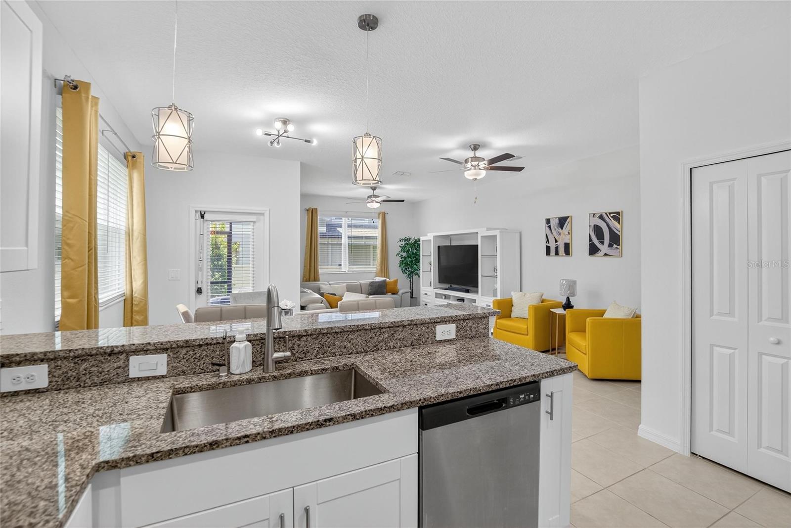 Image 3 of 35 For 10317 Trumpet Honeysuckle Way