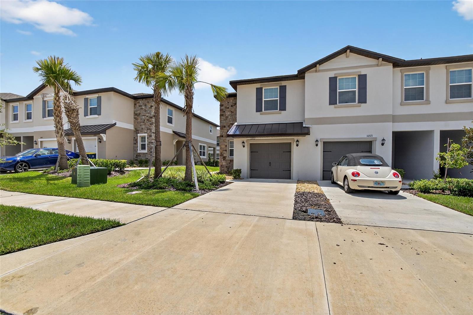 Image 32 of 35 For 10317 Trumpet Honeysuckle Way