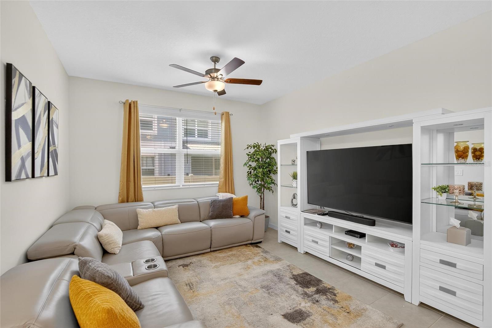 Image 5 of 35 For 10317 Trumpet Honeysuckle Way