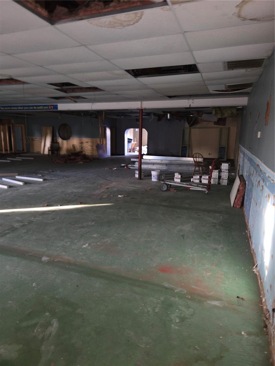 Image 12 of 16 For 39920 Us Highway 19 N 39920