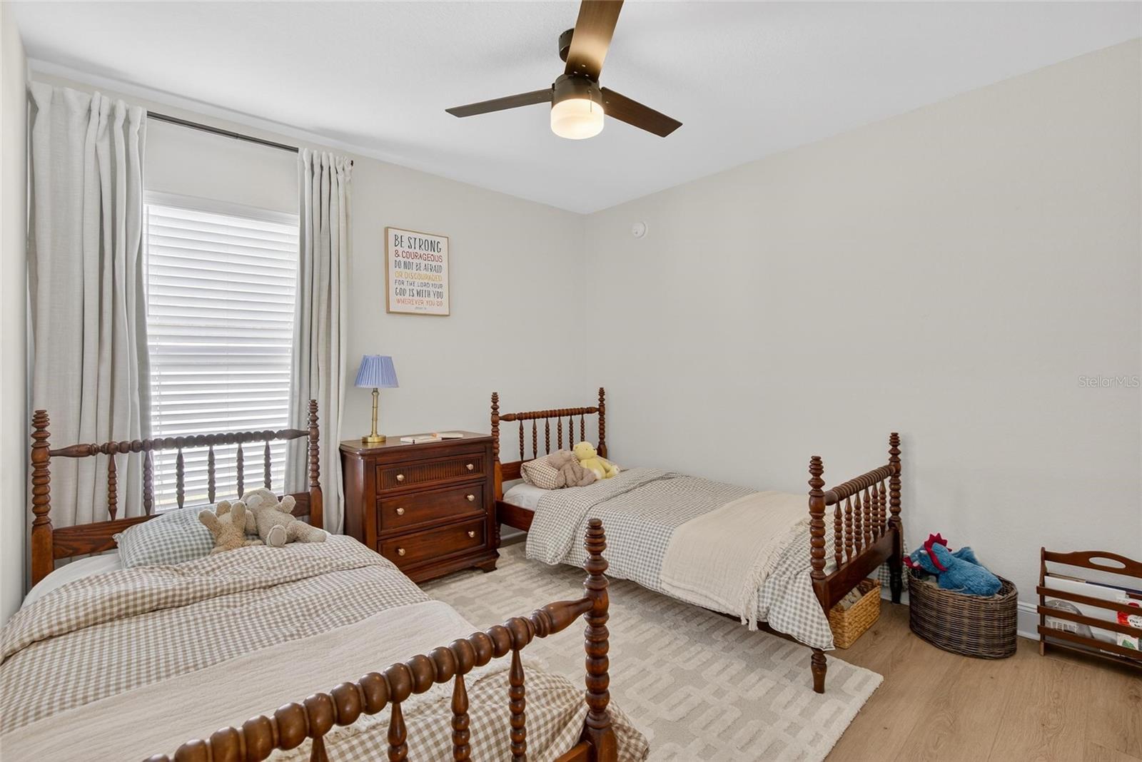 Image 21 of 40 For 1210 Third Court