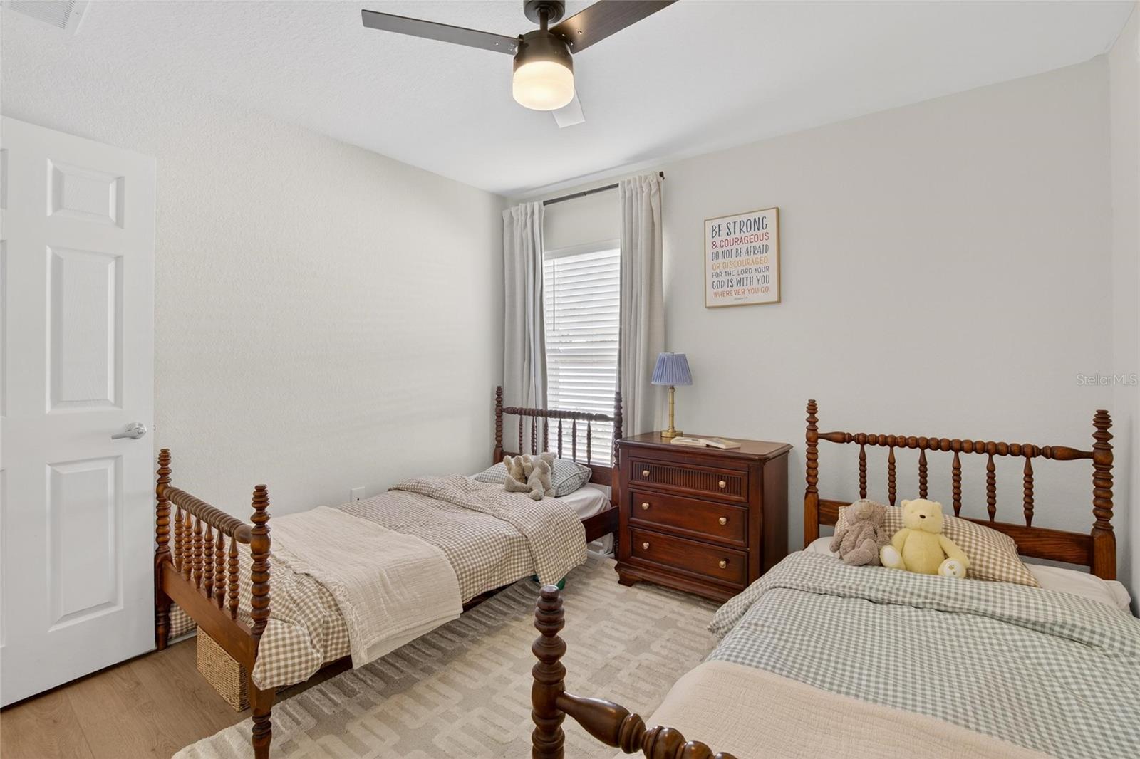 Image 22 of 40 For 1210 Third Court