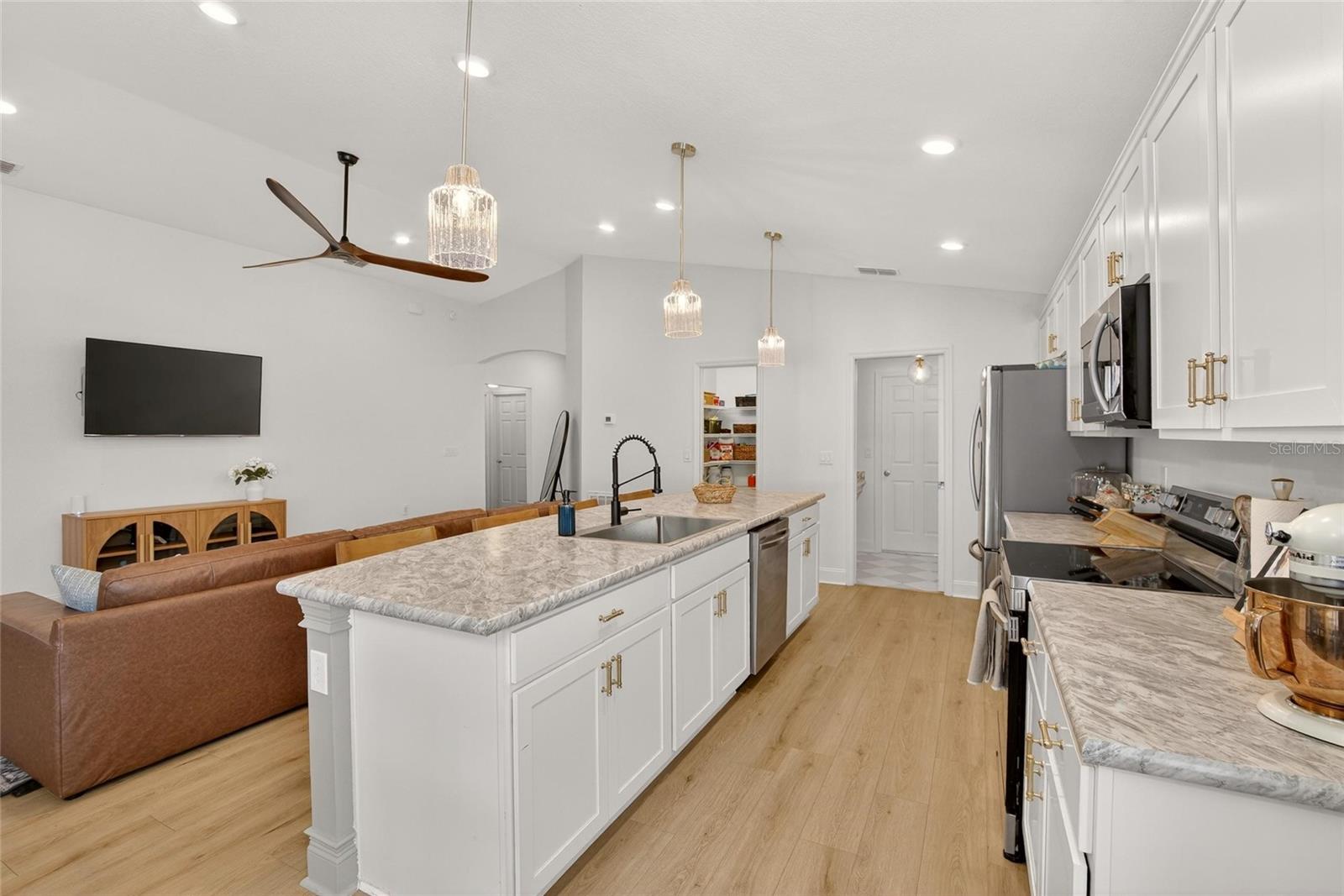 Image 9 of 40 For 1210 Third Court