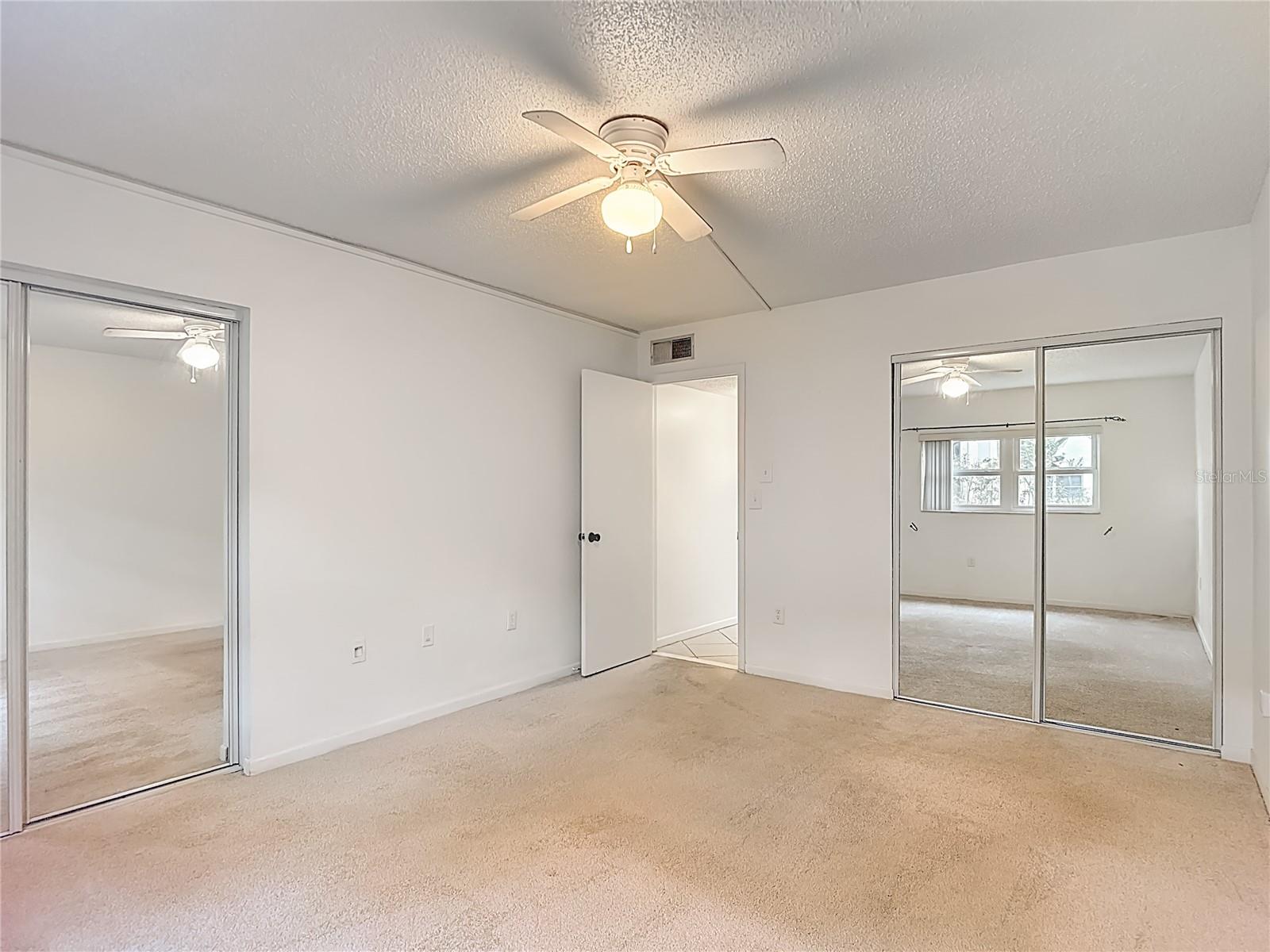 Image 8 of 14 For 831 Maple Court 109