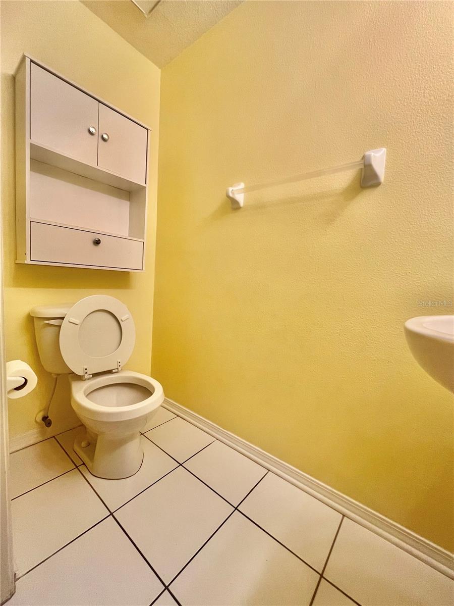 Image 4 of 25 For 1211 Kennewick Court