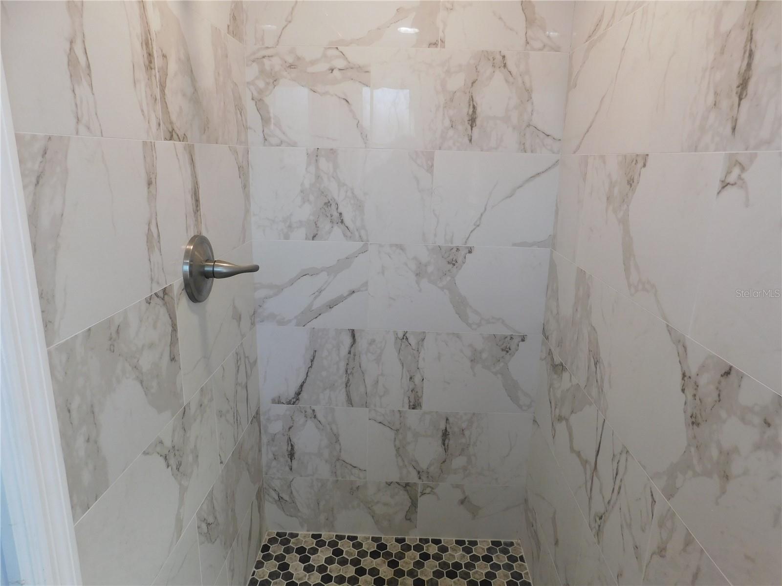 Image 16 of 19 For 1116 65th Street Nw