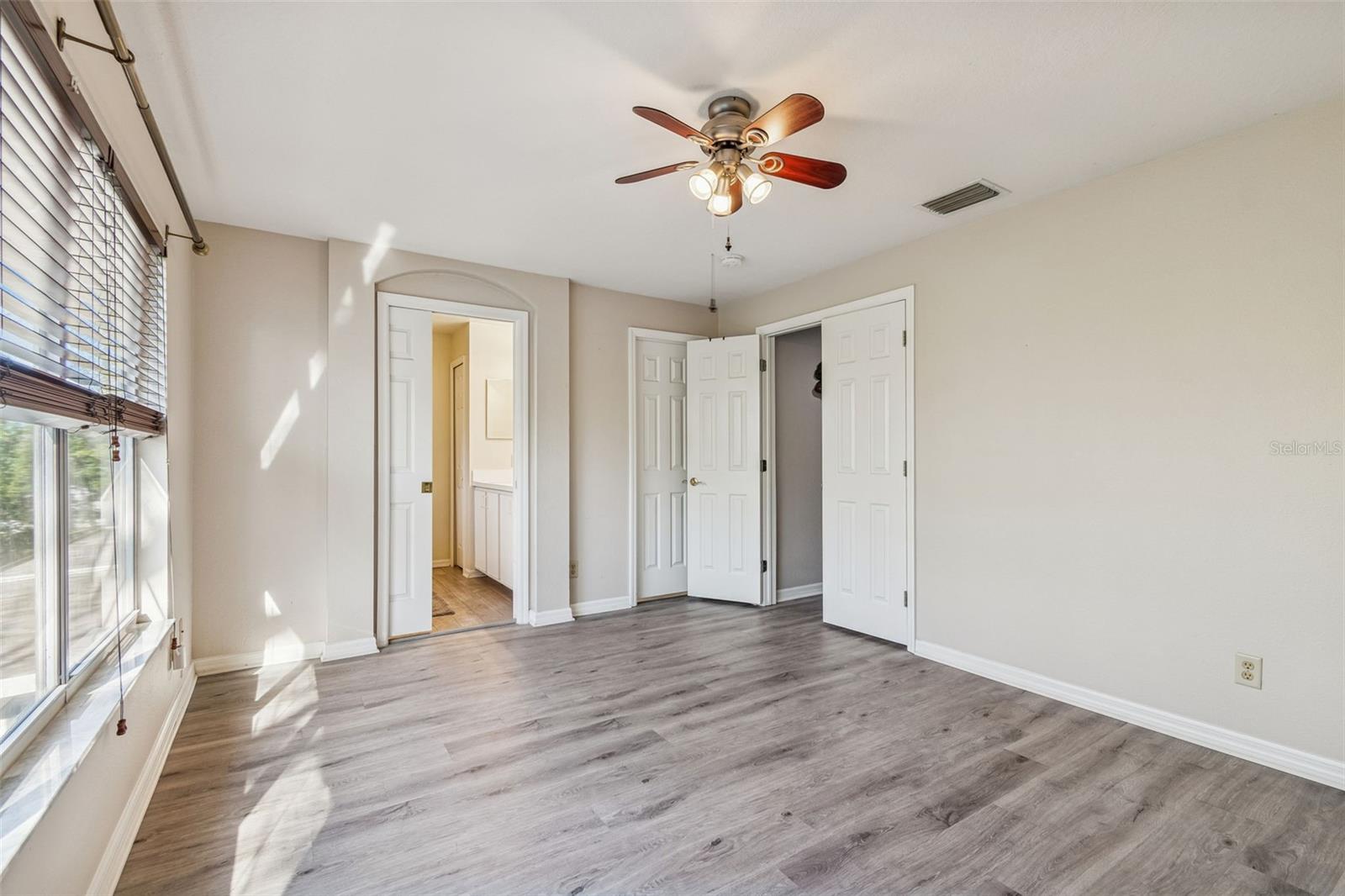 Image 21 of 46 For 8809 Casablanca Way